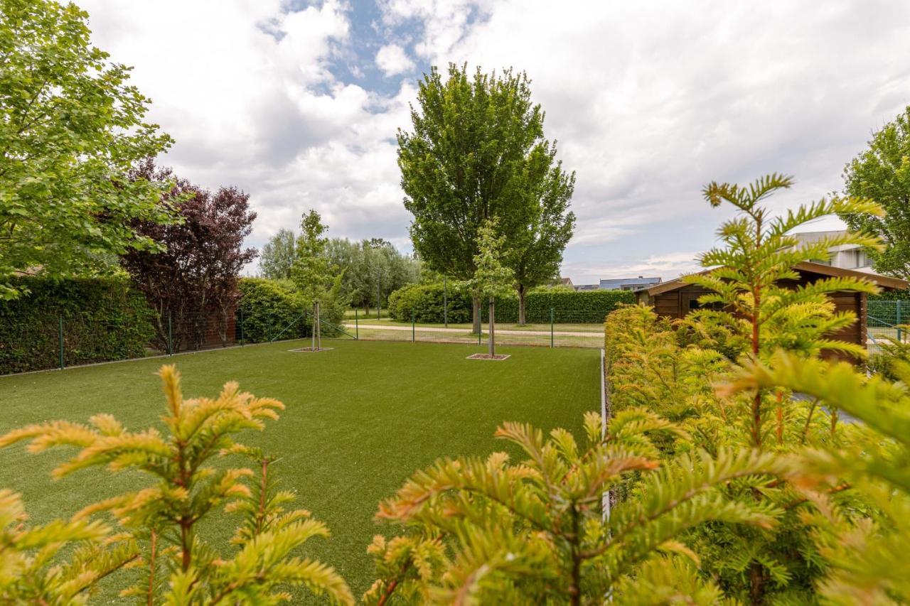 Fantastic Family Villa With Beautiful Garden Oostende Exterior foto