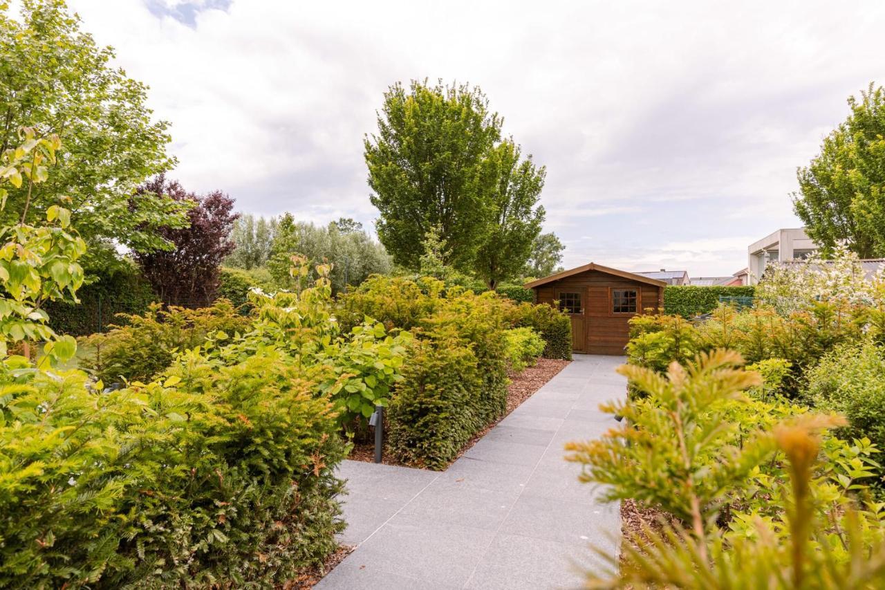 Fantastic Family Villa With Beautiful Garden Oostende Exterior foto